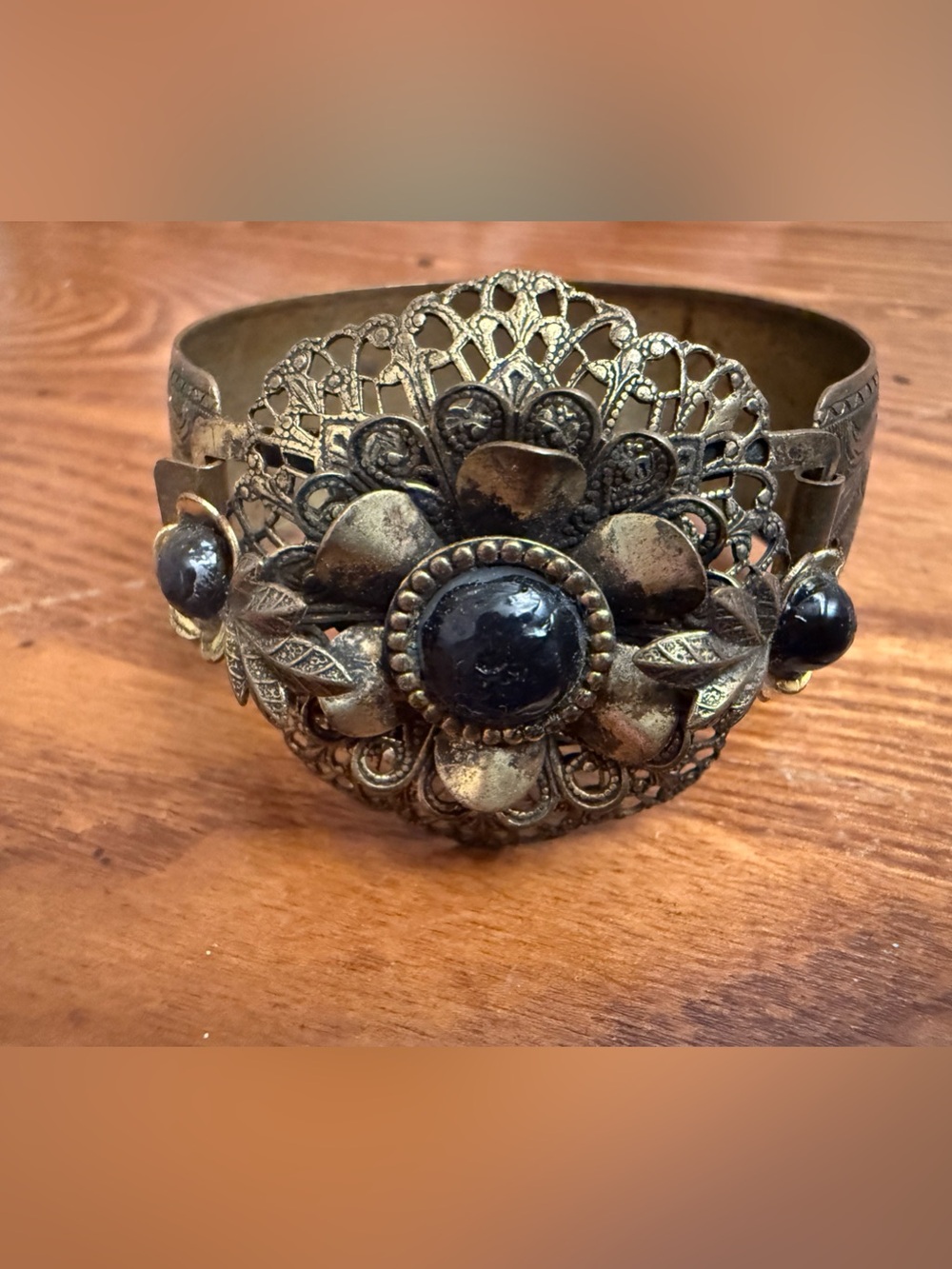 Vintage-Inspired Brass Flower Cuff Bracelet with Black Stone